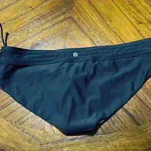 These are great new with tags Prana swim Iona bottoms size XL.